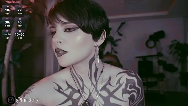 Snapshot of Trinity___s chatting on 12/20/25, 10:01 Trinity s online show from 12/20/25, 10:01