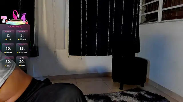 Snapshot of Dakota_M1 chatting on 10/02/25, 04:27 Dakota M1 online show from 10/02/25, 04:27