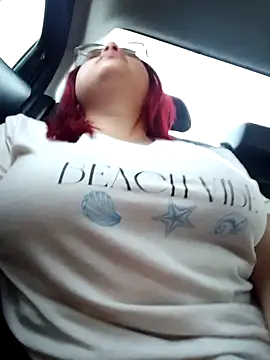 Snapshot of CURVY-HORNY chatting on 09/30/25, 10:27 CURVY-HORNY online show from 09/30/25, 10:27