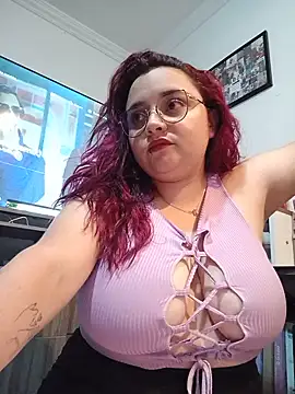 Snapshot of CURVY-HORNY chatting on 06/19/26, 12:49 CURVY-HORNY online show from 06/19/26, 12:49