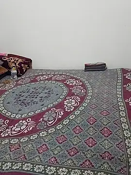 Snapshot of Cute-manisha chatting on 11/24/25, 02:39 Cute-manisha online show from 11/24/25, 02:39