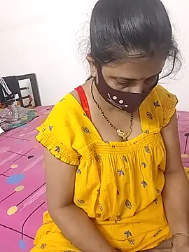 Snapshot of Cute-manisha chatting on 09/10/25, 03:33 Cute-manisha online show from 09/10/25, 03:33