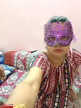 Snapshot of Cute-manisha chatting on 03/09/25, 03:32 Cute-manisha online show from 03/09/25, 03:32