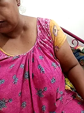 Snapshot of Hotty-rumi chatting on 11/09/25, 02:10 Hotty-rumi online show from 11/09/25, 02:10