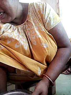 Hotty-rumi online show from 02/09/26, 06:22