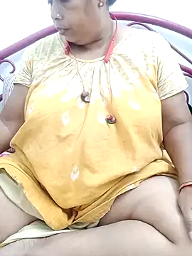 Snapshot of Hotty-rumi chatting on 11/28/25, 04:40 Hotty-rumi online show from 11/28/25, 04:40