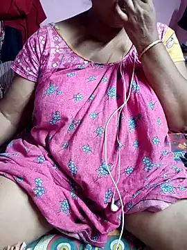 Snapshot of Hotty-rumi chatting on 11/03/25, 04:43 Hotty-rumi online show from 11/03/25, 04:43