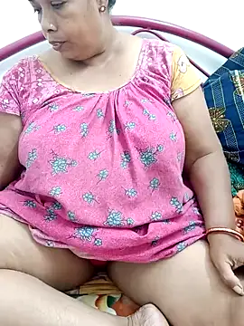 Snapshot of Hotty-rumi chatting on 12/02/25, 04:09 Hotty-rumi online show from 12/02/25, 04:09