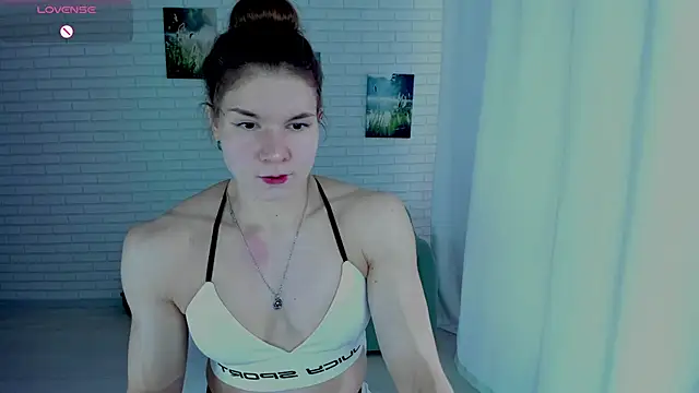 Lisa Ray online show from 03/01/26, 07:52