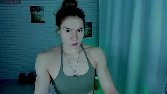 Lisa Ray online show from 06/03/26, 10:36