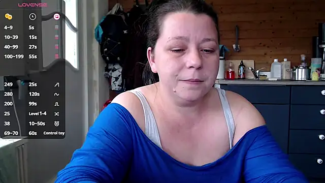 KasiaPrivat online show from 11/18/25, 08:17