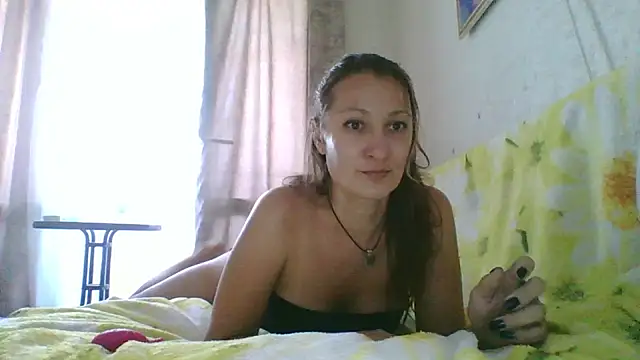 Snapshot of Yulia777 chatting on 10/04/25, 02:07 Yulia777 online show from 10/04/25, 02:07