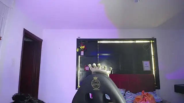 Lili Gomez  online show from 01/14/26, 11:14