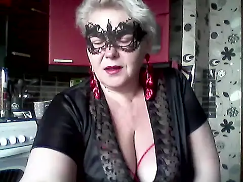 Lisa Suzie online show from 03/24/26, 06:46