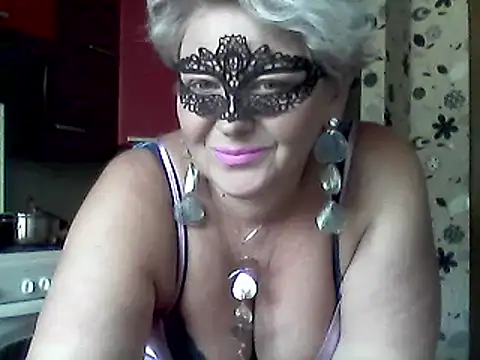 Snapshot of Lisa_Suzie chatting on 09/11/25, 08:58 Lisa Suzie online show from 09/11/25, 08:58