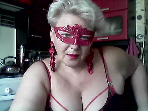 Lisa Suzie online show from 04/15/26, 08:09