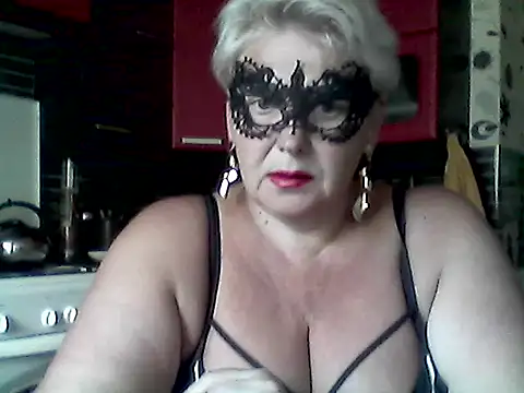 Snapshot of Lisa_Suzie chatting on 06/26/26, 08:53 Lisa Suzie online show from 06/26/26, 08:53