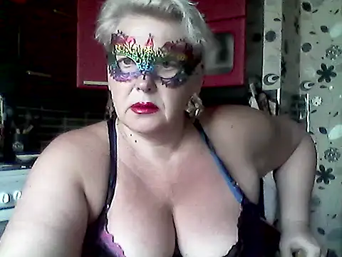 Lisa Suzie online show from 05/14/26, 07:05