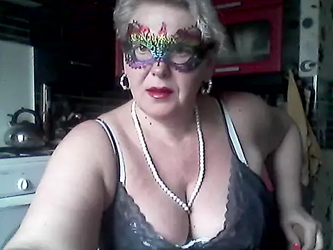 Lisa Suzie online show from 04/30/26, 04:52