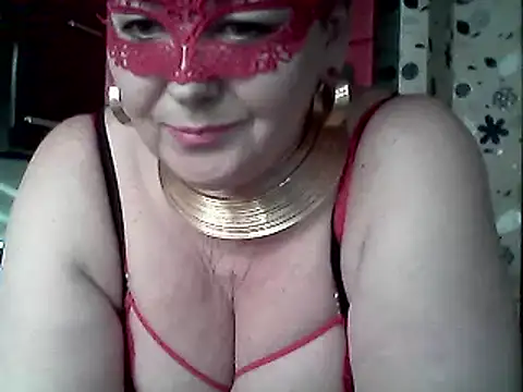 Snapshot of Lisa_Suzie chatting on 02/21/25, 12:49 Lisa Suzie online show from 02/21/25, 12:49