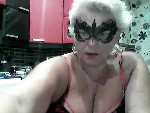 Snapshot of Lisa_Suzie chatting on 07/19/26, 06:04 Lisa Suzie online show from 07/19/26, 06:04
