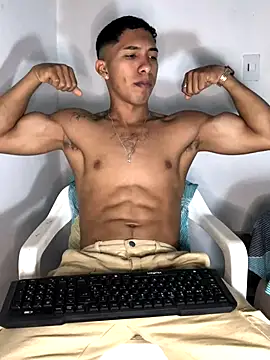 maximo vega newv online show from 10/31/25, 11:22