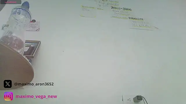 maximo vega newv online show from 11/26/25, 09:37