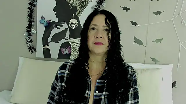 Adelesmithh online show from 10/25/25, 11:42