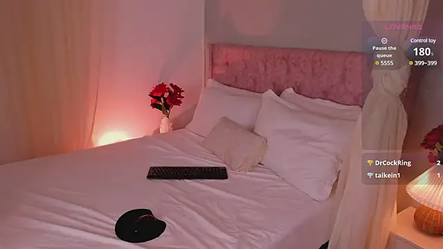 Snapshot of Lia_Sweett_ chatting on 02/26/25, 05:53 Lia Sweett online show from 02/26/25, 05:53