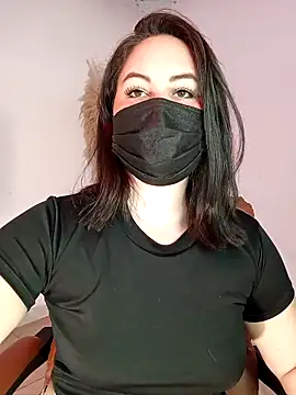 Aiunii1 online show from 11/05/25, 01:47