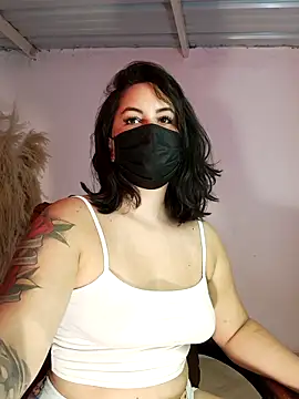 Aiunii1 online show from 10/25/25, 12:04