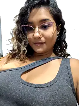 BrendaGirs online show from 04/15/26, 02:28