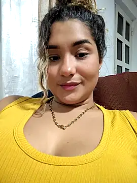 BrendaGirs online show from 11/19/25, 02:33