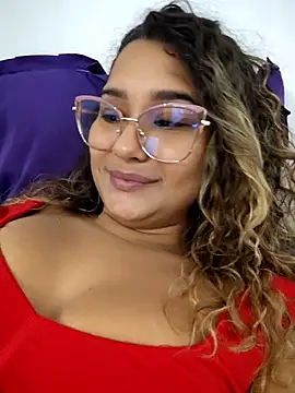 BrendaGirs online show from 10/31/25, 06:48