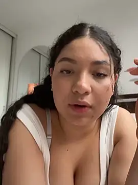 amandalee01 online show from 03/25/26, 07:57