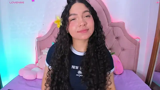 amandalee01 online show from 01/18/26, 08:23