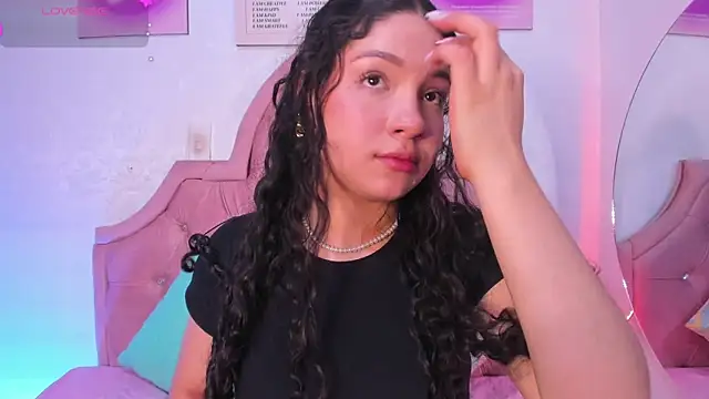 amandalee01 online show from 09/13/25, 07:14