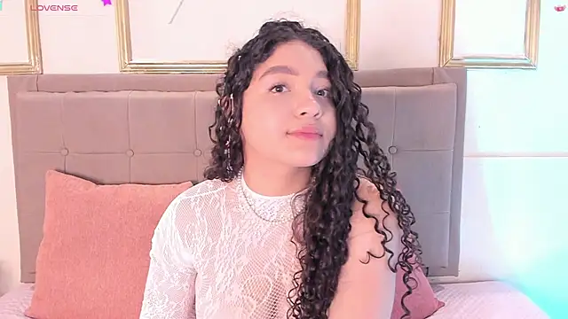 amandalee01 online show from 02/07/26, 07:55