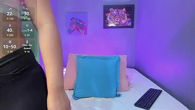 PammelaRoss1 online show from 05/05/26, 05:16