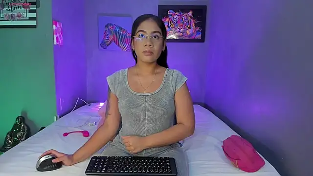 PammelaRoss1 online show from 06/04/26, 05:28