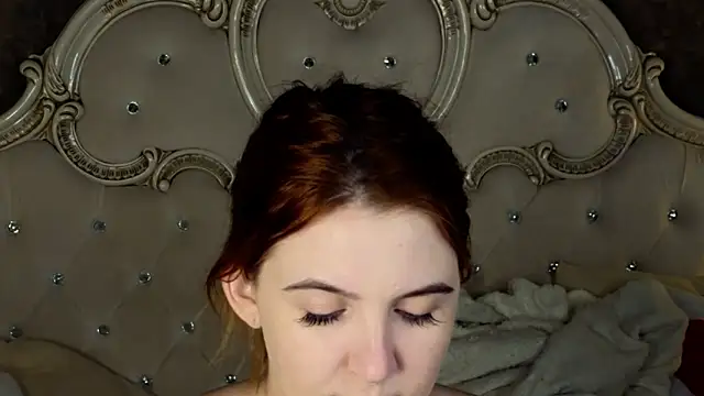 Melanie Stoun online show from 09/25/25, 07:25