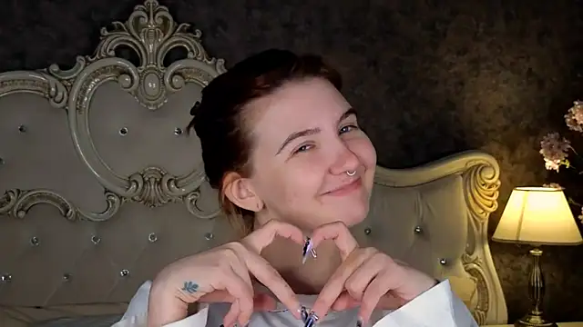 Melanie Stoun online show from 10/05/25, 12:07