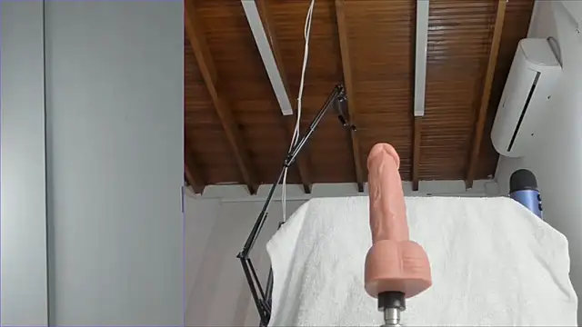 Lucy carter  online show from 04/08/26, 03:02