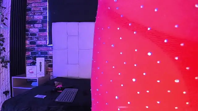 meelanyharux303av online show from 02/18/26, 09:50