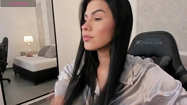 stephanya  online show from 05/27/26, 07:43