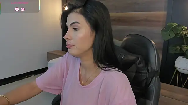 stephanya  online show from 02/13/26, 07:25