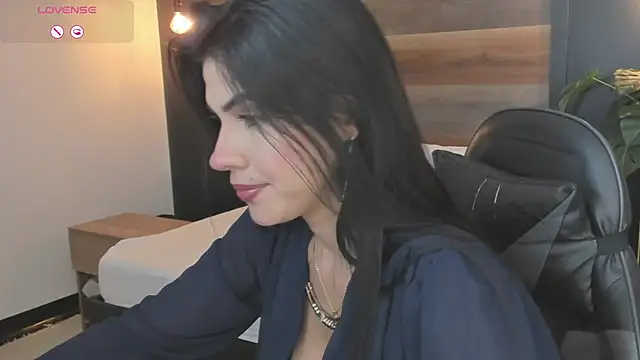 stephanya  online show from 02/02/26, 07:13