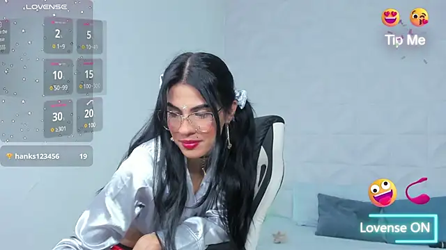 stephanya  online show from 02/21/25, 06:29