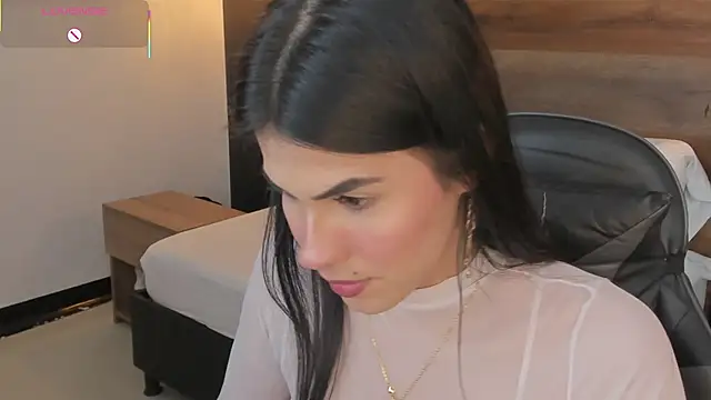 stephanya  online show from 02/07/26, 07:22