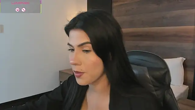 stephanya  online show from 03/06/26, 07:09